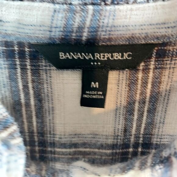 Bannana Republic Women's Plaid Button Down Long-sleeved Size Medium - Picture 2 of 6